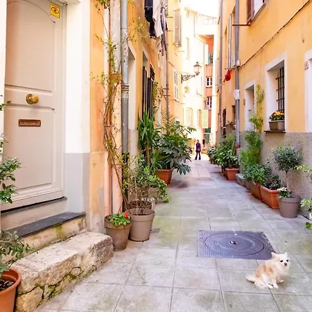 #5 Eagle Nest 5mins Walk Of The Sea Ac Wifi Old Town Апартаменты