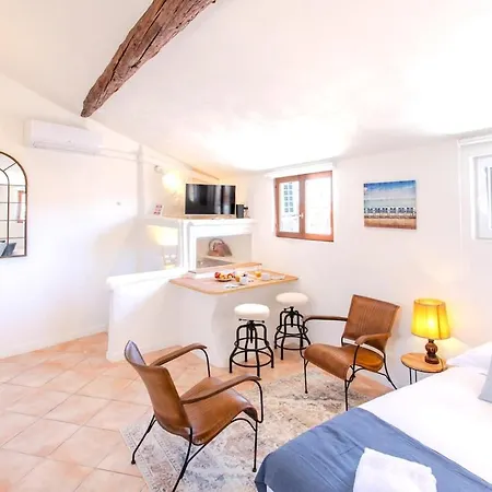 #5 Eagle Nest 5mins Walk Of The Sea Ac Wifi Old Town Lejlighed